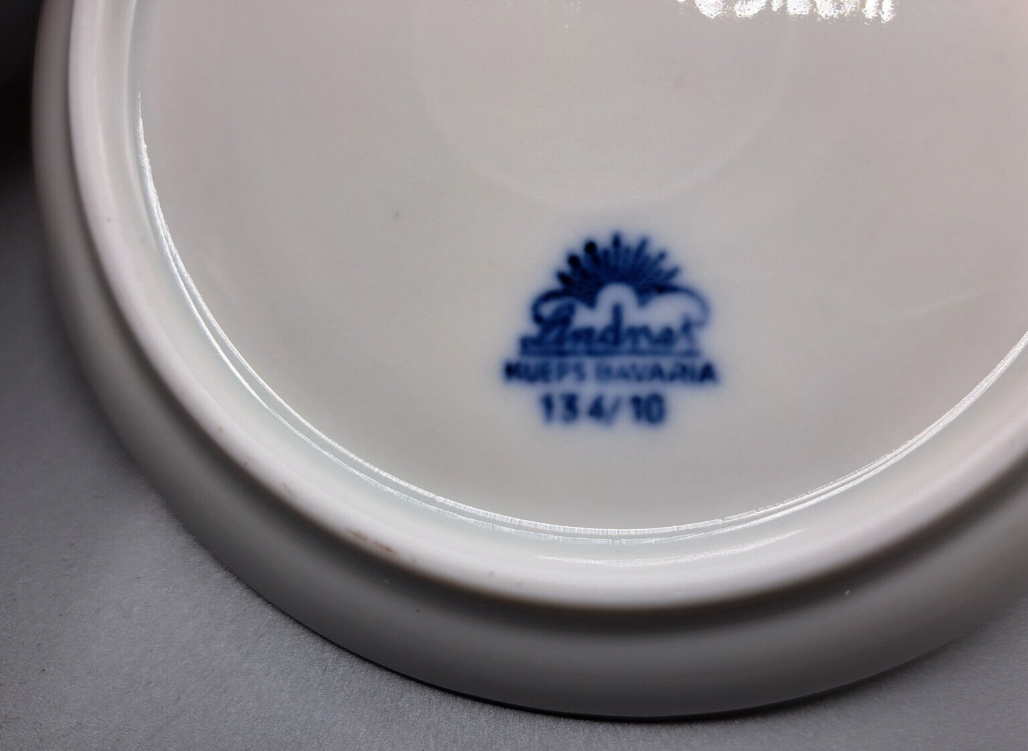 Lindner Porzellanfabrik Sammlerstück 6 Unterteller Vogelmotiv 134/10