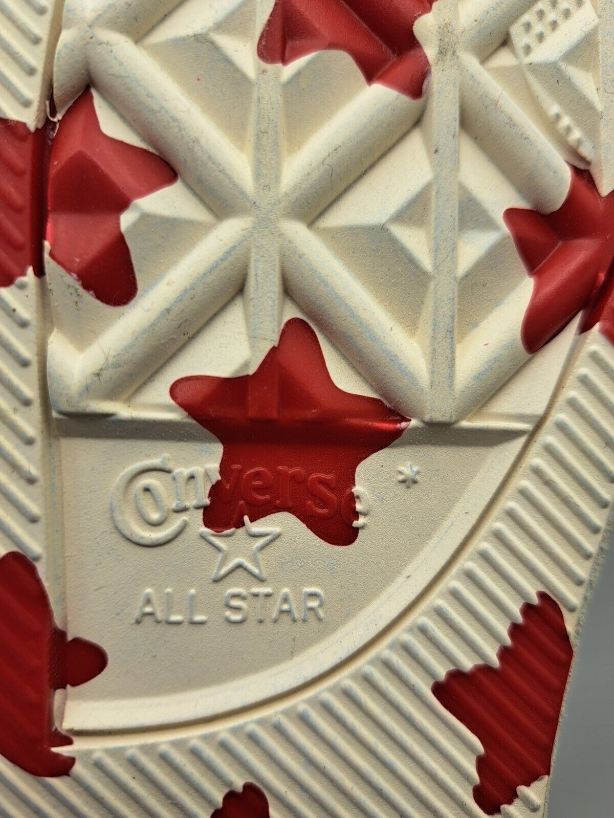 Converse All Star, Damen Weiß mit Roten Sternen, Größe 38