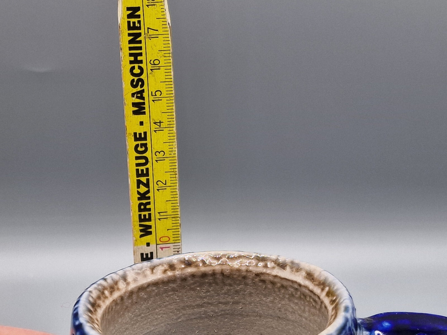 Ton Kerzenständer mit Henkel, Antiquität, 10cm Hoch