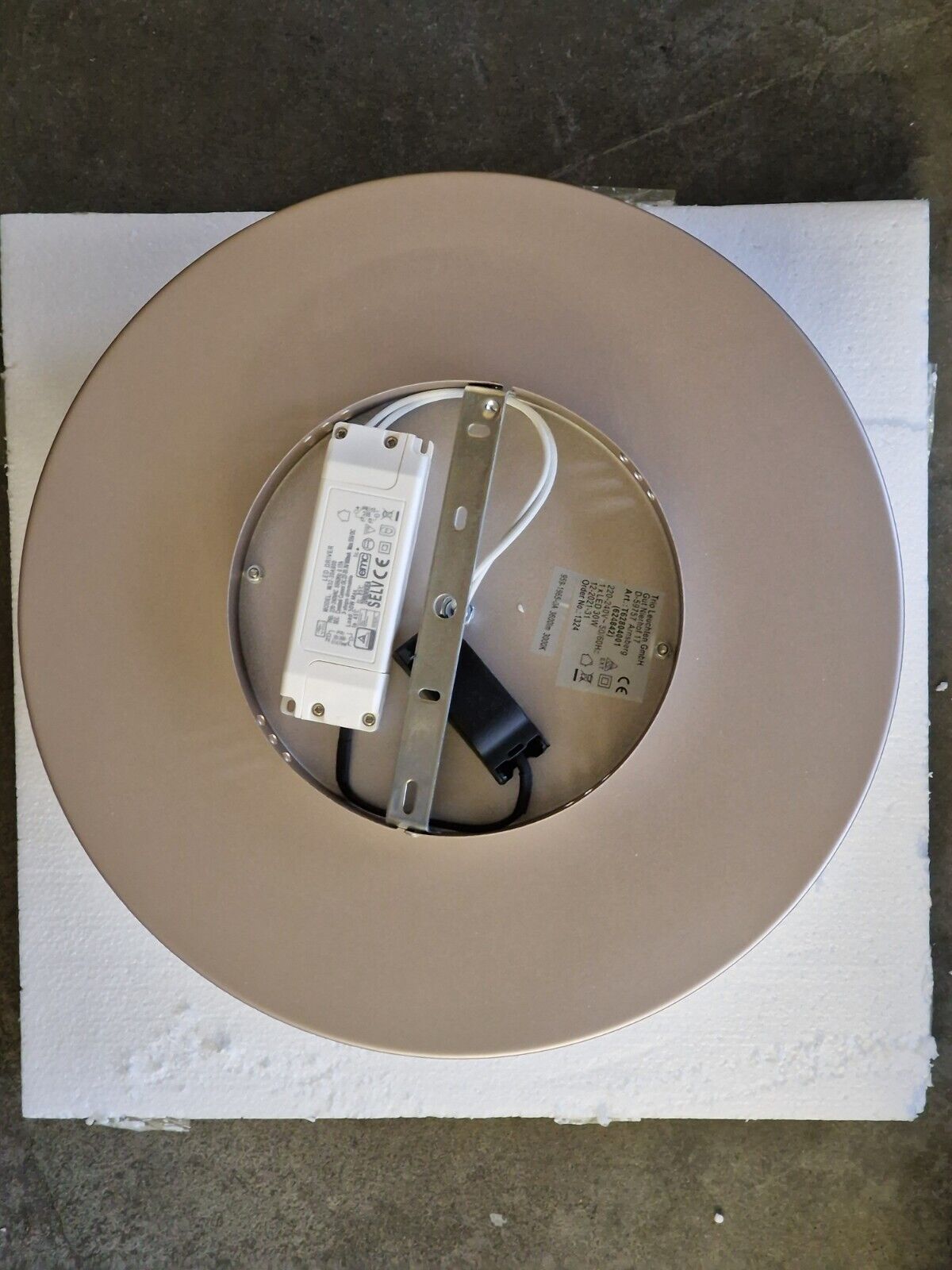 Tchibo LED Deckenleuchte, Struktur