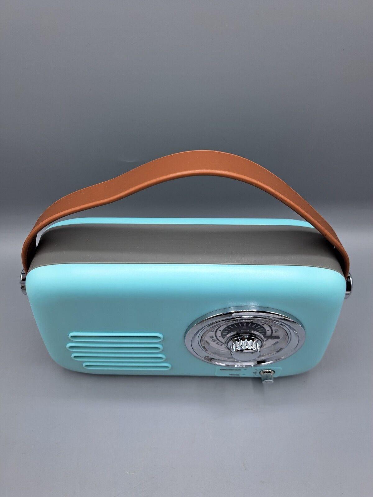 Easymaxx, Tragbares Design-Radio inkl. Wireless Connection