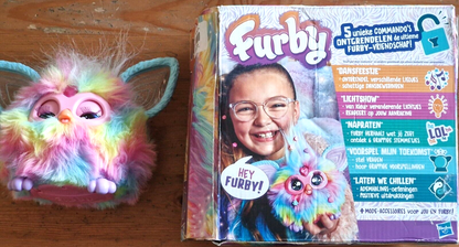 Furby Interaktives Kuscheltier, Mehrfarbig, (NL Version)