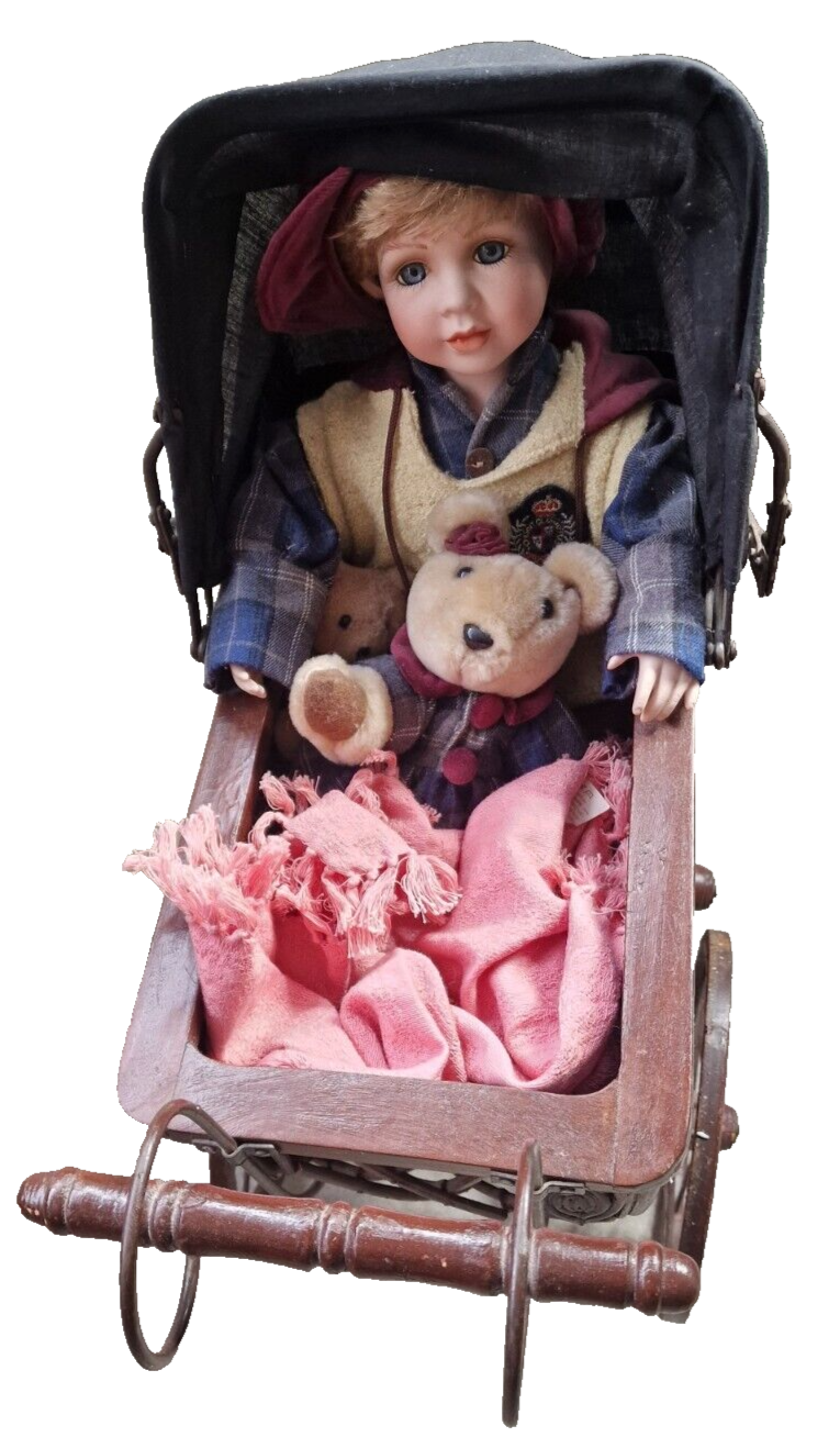 Sammlerpuppe Junge mit Puppenwagen Nostalgie Porzellanpuppe 2 Teddybären