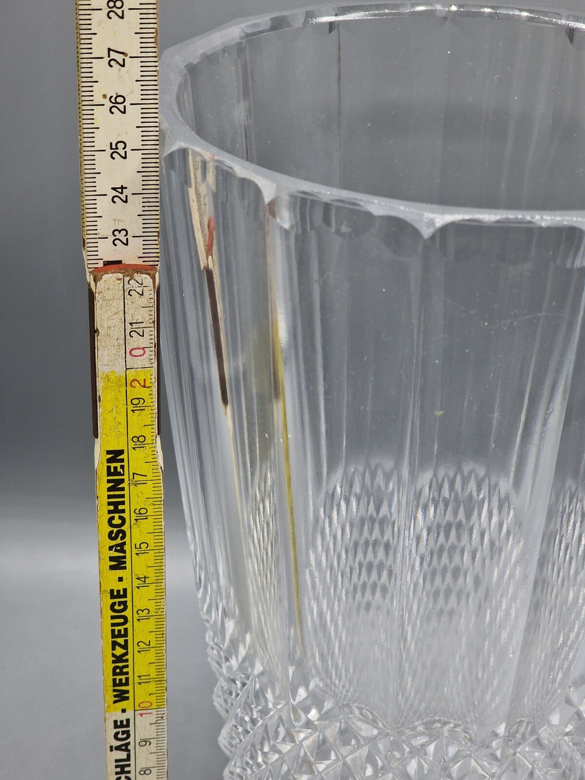 Vintage Glas Vase ca. 27 cm Klarglas Schliffmuster Blumenvase