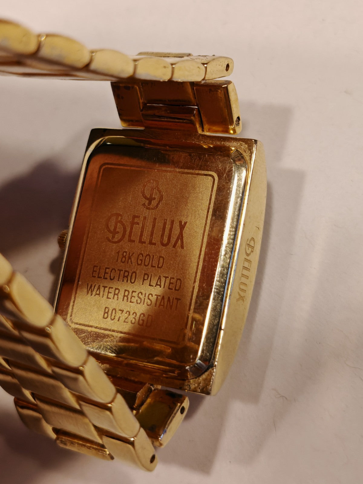 Bellux Damen-/Herren-Uhr 18K Gold B0723GD Elegantes Design & Hochwertig
