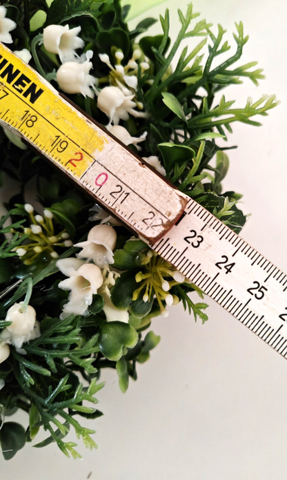 Deko Herz Kranz Kunstblumen Weiß Grün Schmetterlinge Türkranz zum Aufhängen C4