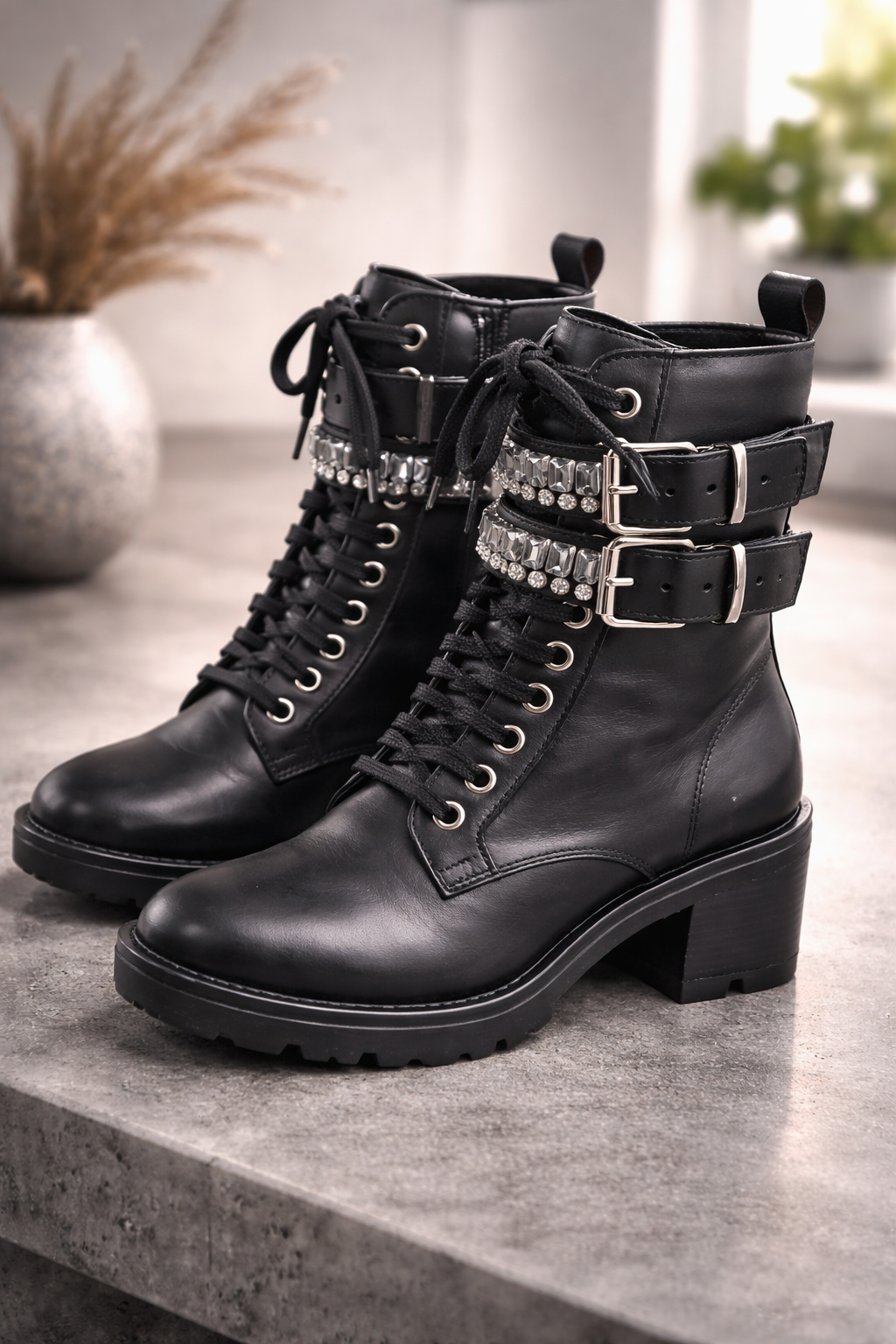 MAX&Co Deducono Damen Boots Leder Schwarz Strass Schnalle Stiefelette Gr. 36 G1