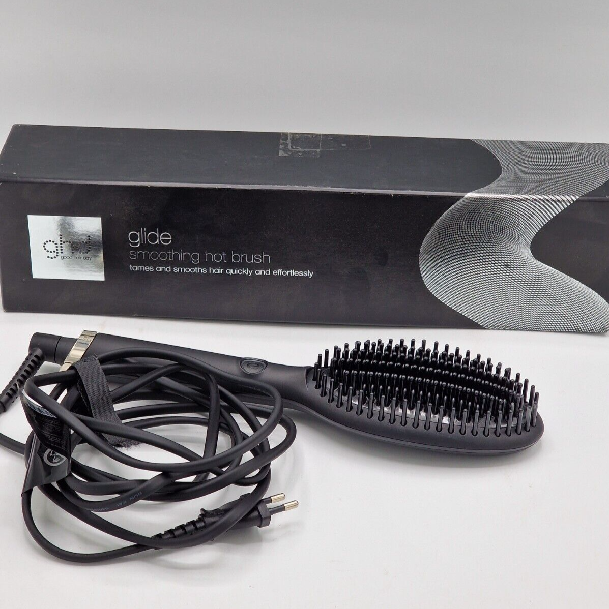 GHD Glide Smoothing Hot Brush Glättungsbürste alle Haattypen - Schwarz