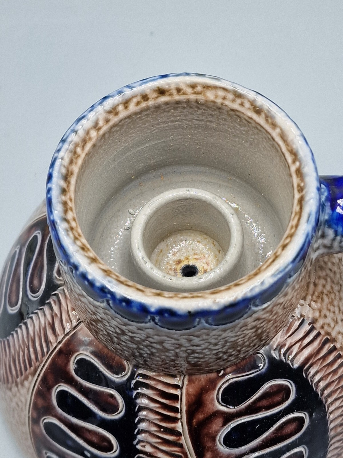 Ton Kerzenständer mit Henkel, Antiquität, 10cm Hoch