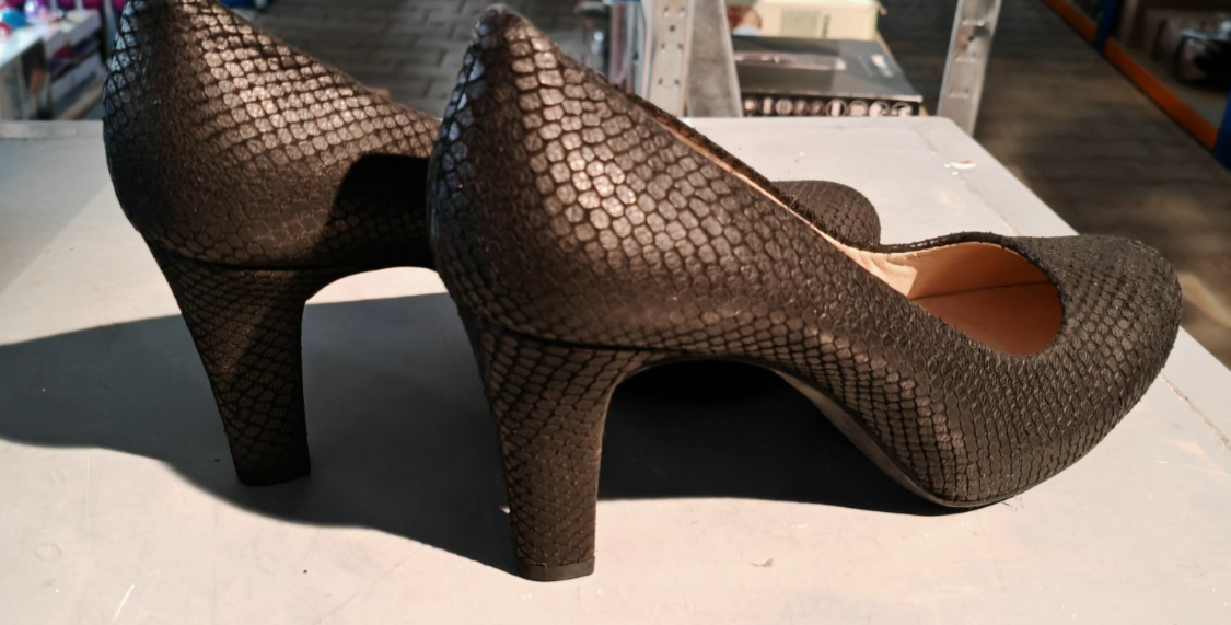 Unisa Damen Pumps Schwarz Reptiloptik Gr. 42 High Heels Business Elegant Schuhe