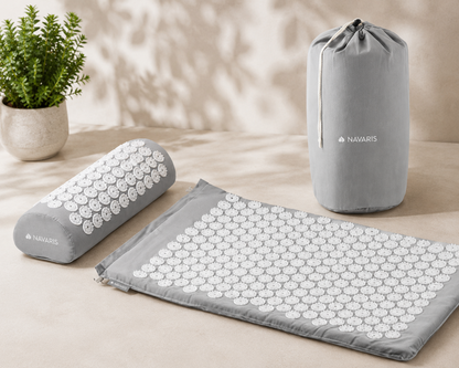 Navaris Akupressurmatte Set Akupressurkissen Nadelmatte Massage Grau Tasche