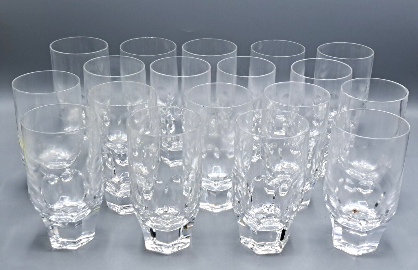 Antiquität Trinkgläser 18-teilig Gläser Set Vintage Sammlerstück