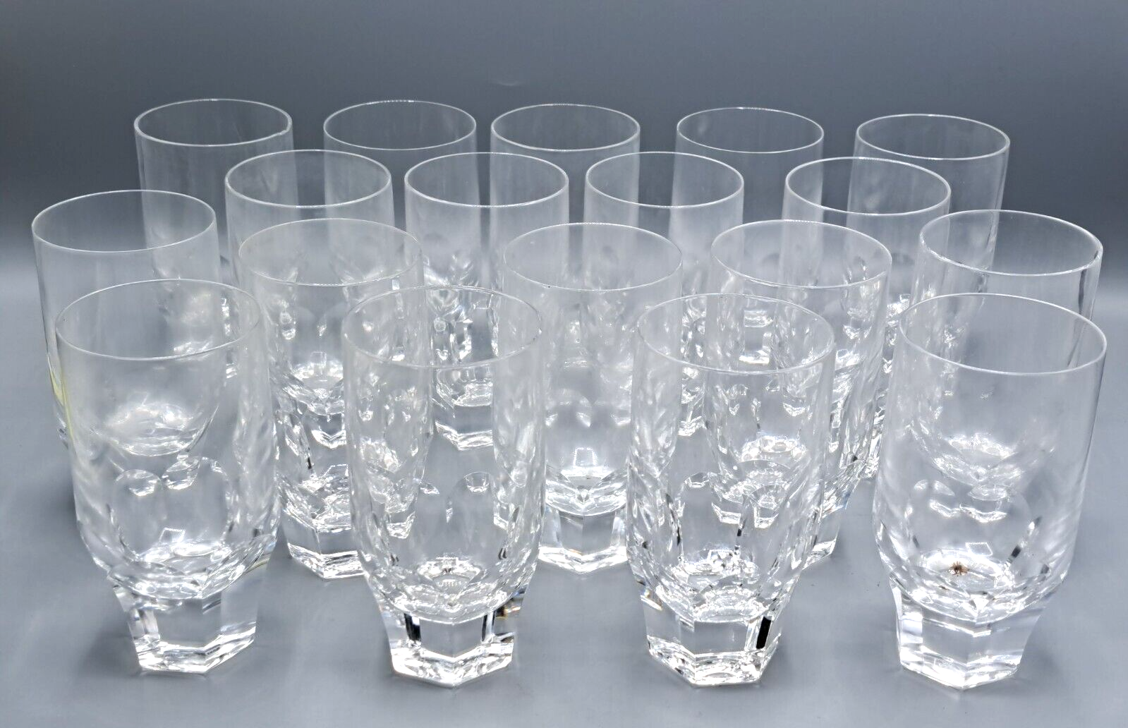 Antiquität Trinkgläser 18-teilig Gläser Set Vintage Sammlerstück