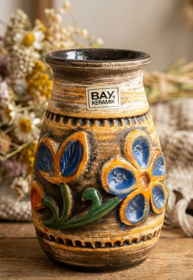 Bay Keramik Vase 14 cm hoch Antiquität Vintage Sammlerstück