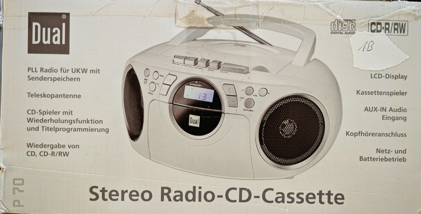 Dual P70 Kassettenradio CD Player UKW Boombox Stereo tragbar Weiß C02