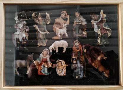 Krippenfiguren Set Linda 11-teilig Weihnachtskrippe Figuren Holzbox E7