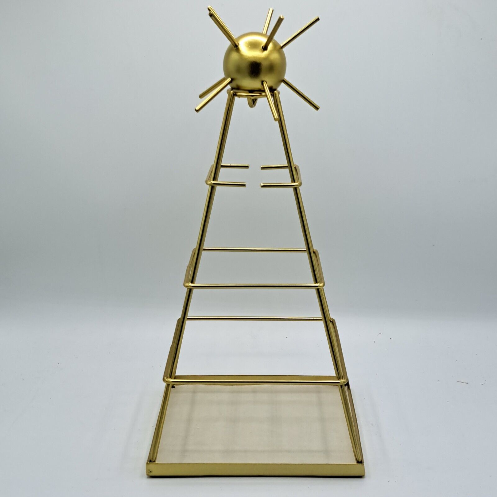 Gold Pyramid Jeweller Stand with Square Base, Schmuckständer