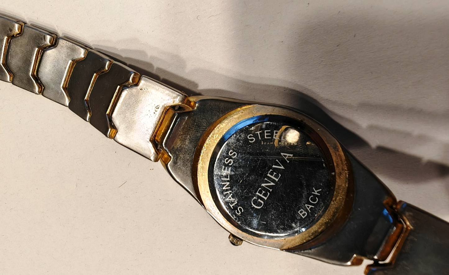 Geneva Quartz Uhr Damen Goldfarben Armbanduhr Elegant Schmuckuhr