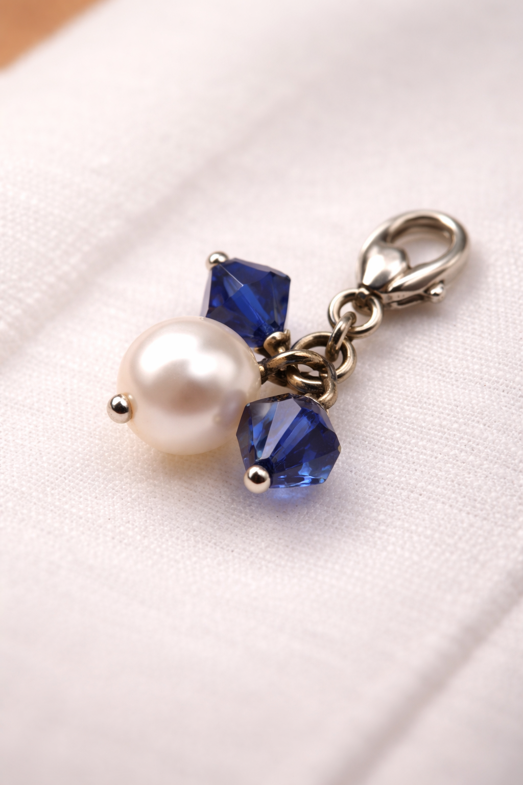 Ines de la Fressange Anhänger Schmuck Elegant Damen Accessoire