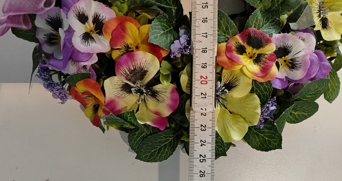 TEWA Türkranz Stiefmütterchen Blumenkranz 25 cm Rosa Lila Frühlingsdeko B3