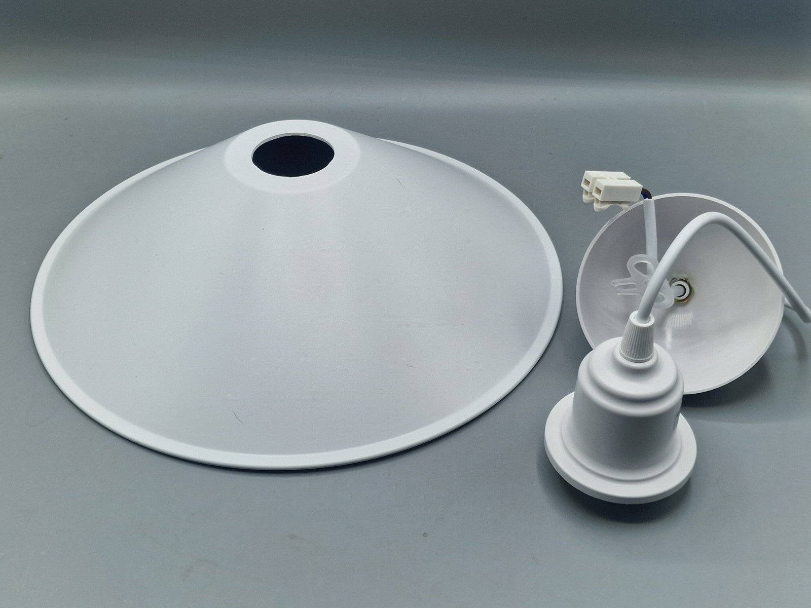 Lux.pro Pendant Hängeleuchte 30x30x10 cm Deckenlampe Modern Beleuchtung